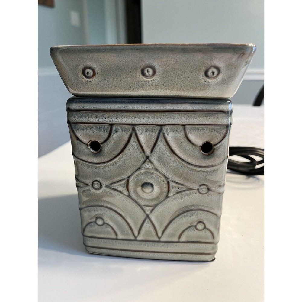 Scentsy Lenore Full Size Wax Warmer Retired Edgar Allan Poe Inspired DSW-LENO